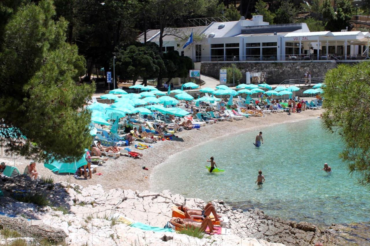 Apartments With A Parking Space Mali Lošinj Extérieur photo